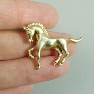 Vintage Tiny Horse Gold Tone Animal Brooch, Little Lapel Pin, Figural, Estate